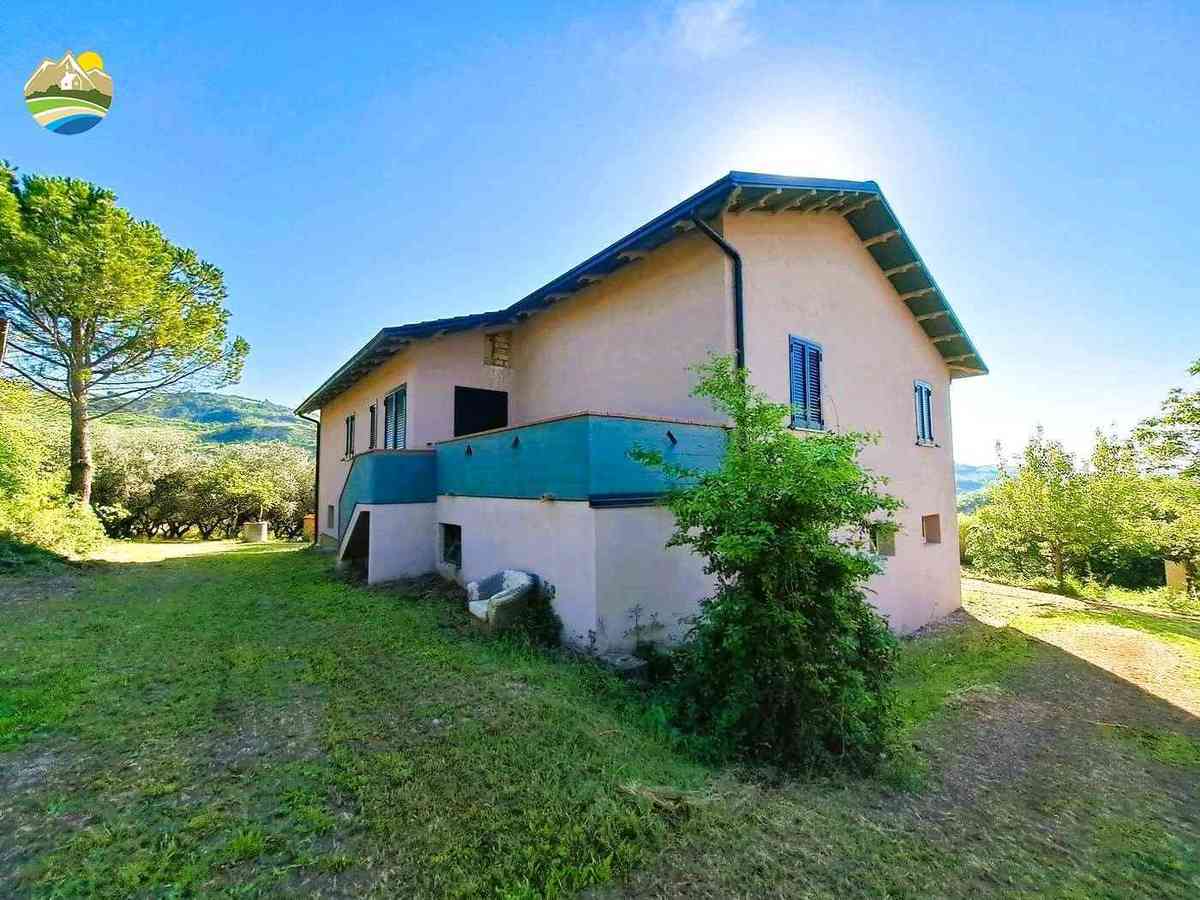 4 bedrooms country house, 320 m² Montefino, Teramo (province) photo 2