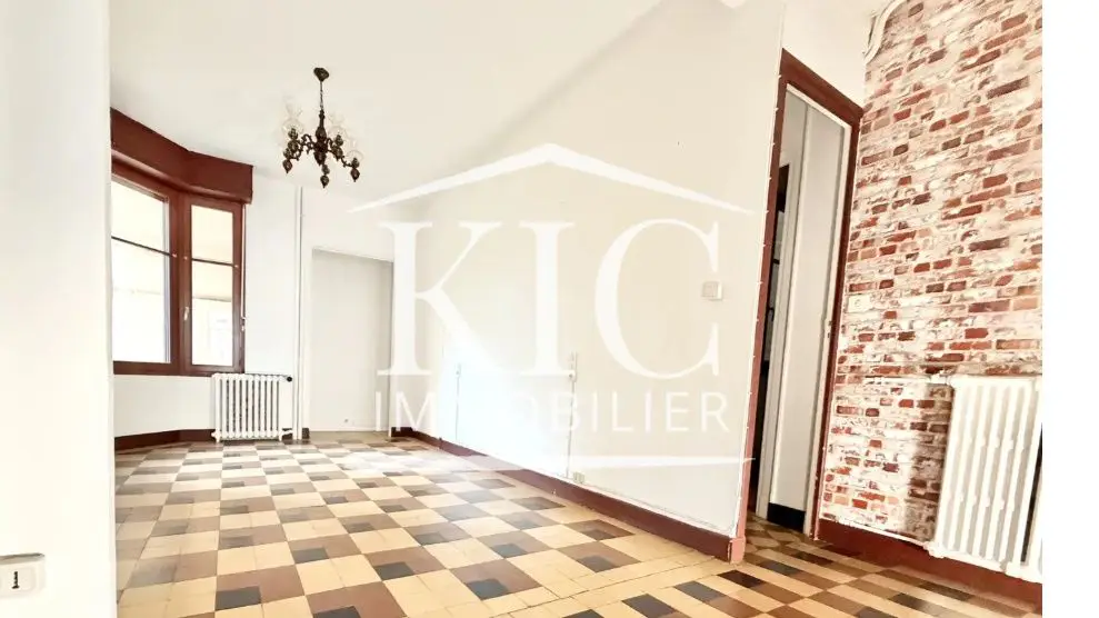 Apartment for sale in Carcassonne — 2 bedrooms, 69 m² photo 2