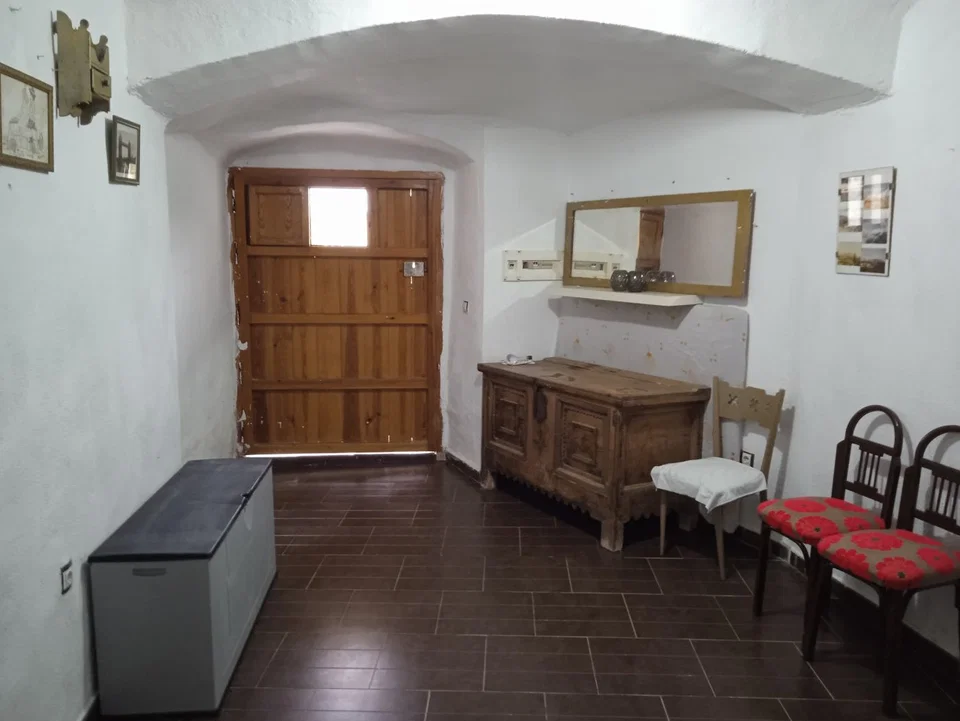 Cave house in Cuevas Del Campo, Granada photo 5
