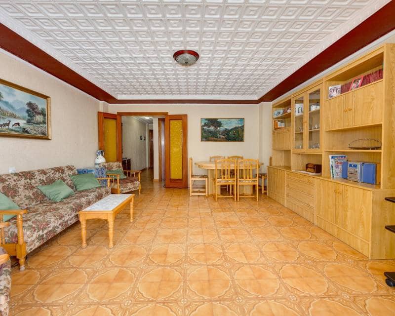 Apartment for sale in Playa del Acequión, Torrevieja, Alicante photo 4