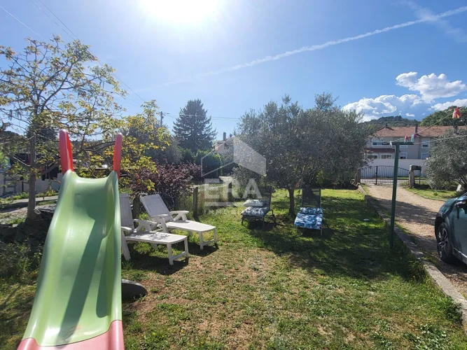 House in Chateau Arnoux Saint Auban, 3 Rooms, 69 m²