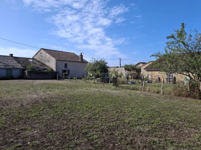 Village House to Modernise with Barn and Outbuildings Plus a Separate Cottage to Renovate photo 2
