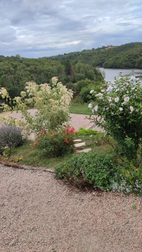Modern House in an Elevated Position, Lovely Terrace, Unobstructed Views of the Lake & Direct Lake Access, Canoe, Ski, B… photo 4