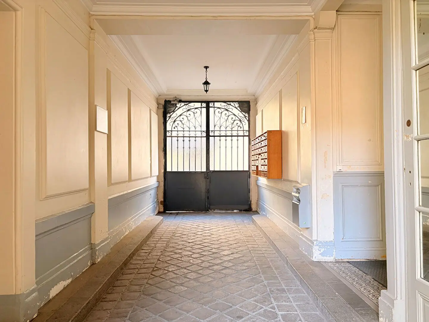 Apartment for sale in Paris 19ème arrondissement — 1 bedroom, 6 m² photo 5