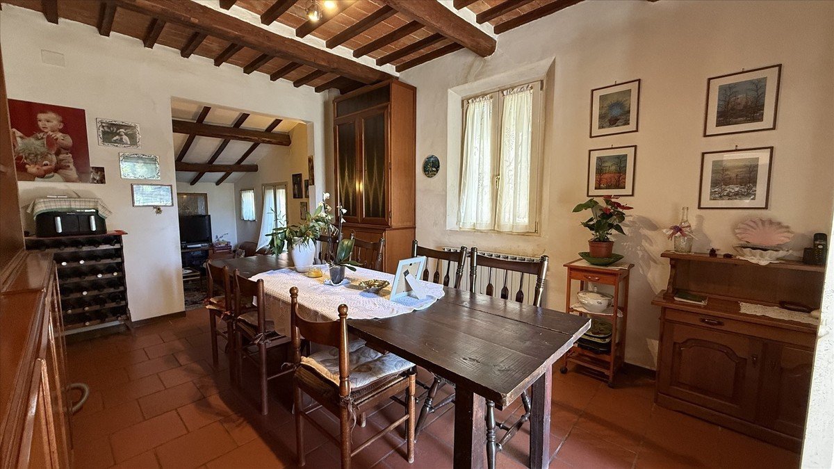 3 bedrooms farmhouse, 140 m² Castiglione del Lago, Perugia (province) Lake Trasimeno photo 5