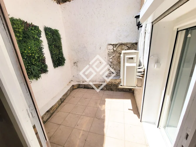 Village House with Courtyard photo 5
