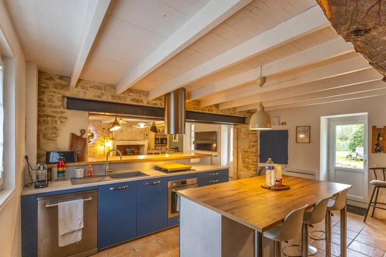 Renovated Charentaise House 123 m², with Garden and Dependencies photo 5