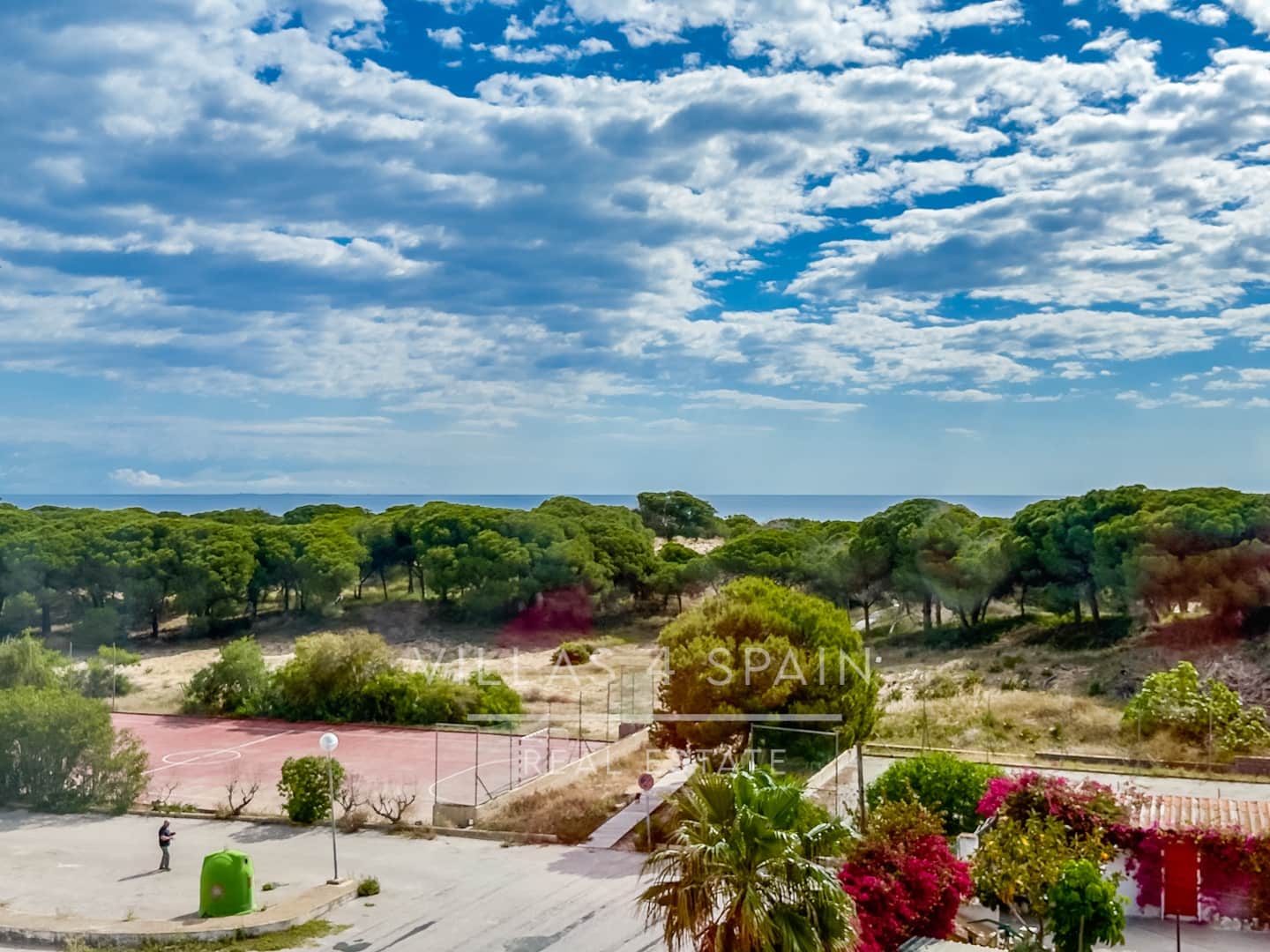 Apartment for sale in Torrevieja, Alicante photo 4