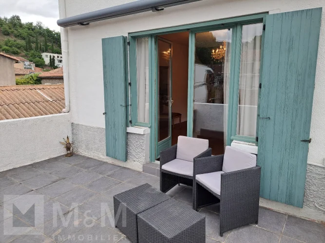 This Townhouse Offers Approximately 95m² of Living photo 4