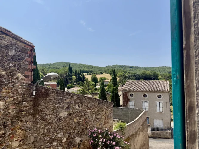 Charming Character 2 Bedroom, 2 Bathroom Village House