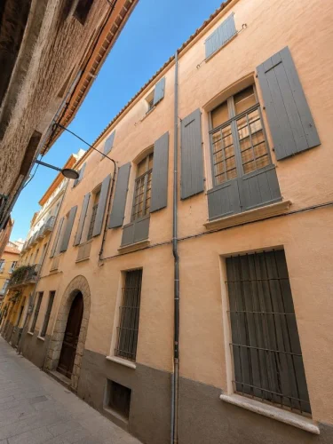 3 Bed Apartment for Sale in Perpignan photo 2