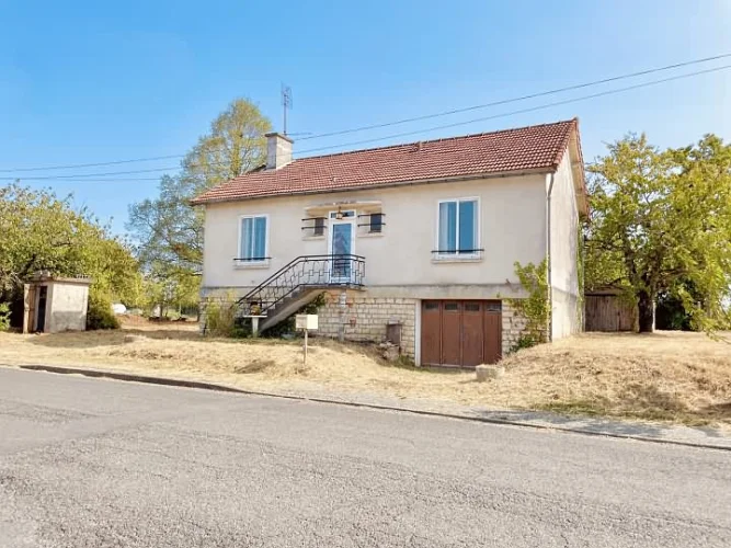 Detached Breezeblock and Tiled Property(North South Facing;65.50 sqm), Built in 1969, Situated in a