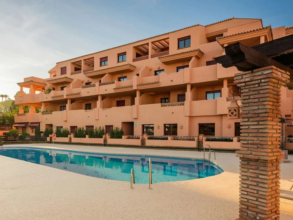 Apartment in Estepona, Malaga photo 2