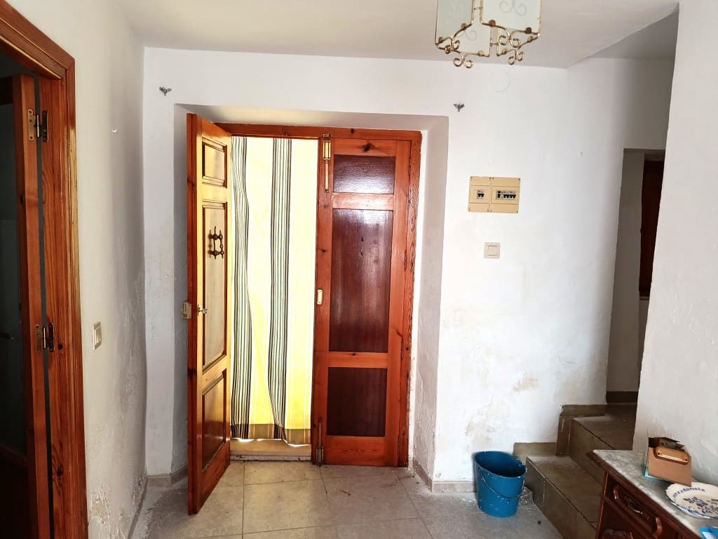 Townhouse for sale in Priego de Córdoba, Córdoba photo 2