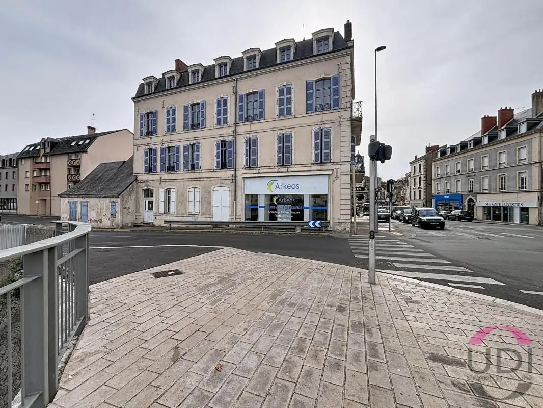 Apartment for sale in Montluçon — 1 bedroom, 48 m²
