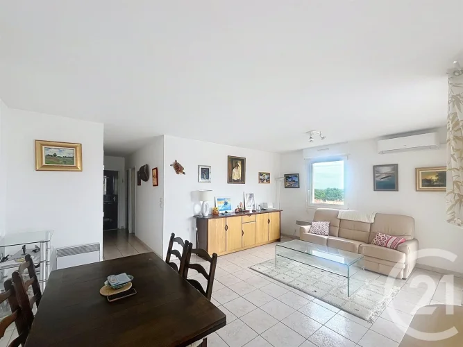 Beziers - 2-Bedroom Apartment of 63.95 m² with Terrace, Elevator, and Garage in the Heart of photo 2