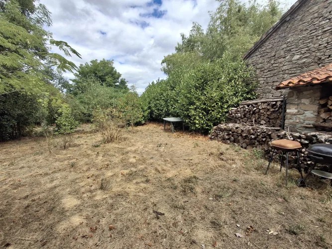 Charming Character Stone House with Garden in a Peaceful Hamlet photo 2