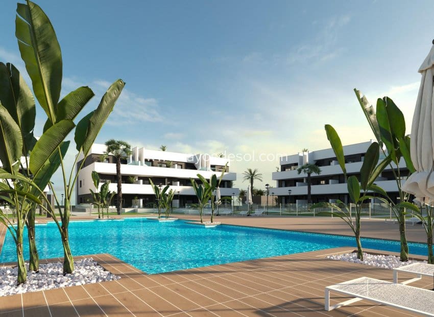 Apartment for sale in El Raso, Guardamar del Segura, Alicante photo 3