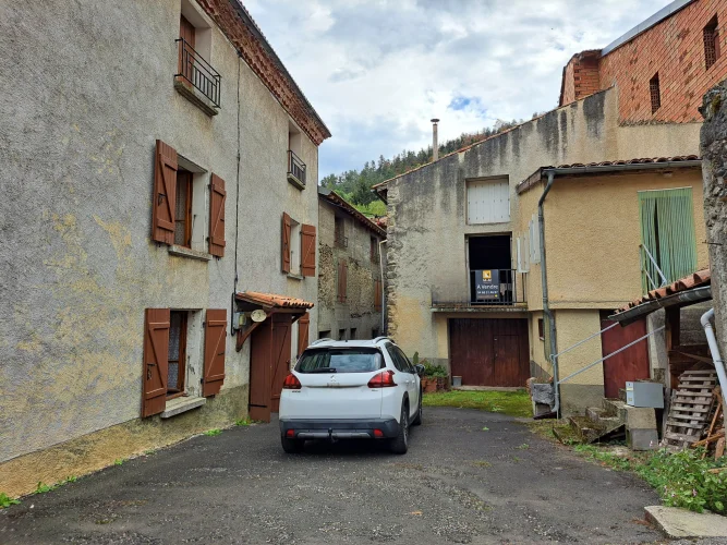 M&M Immobilier Offers this Property Complex Consis