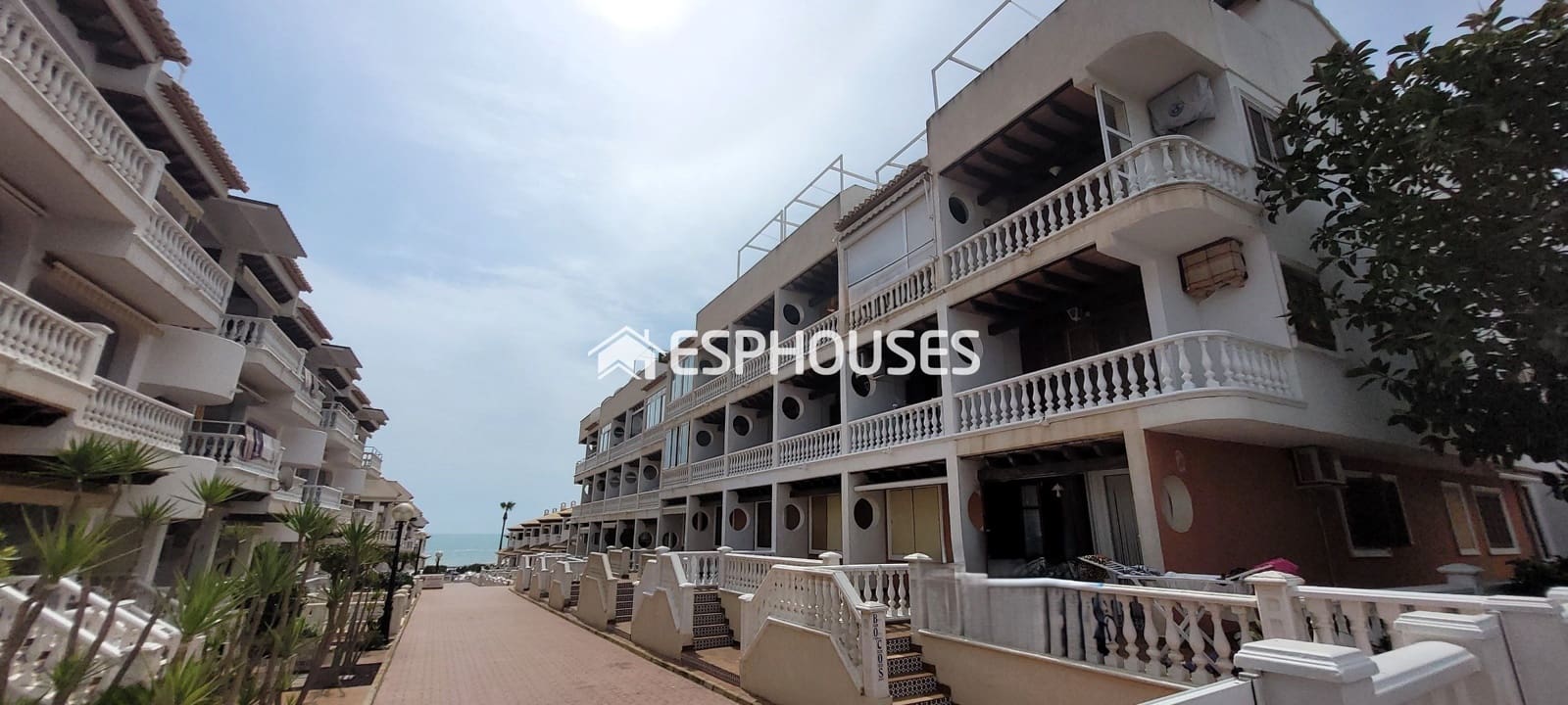 Penthouse for sale in Guardamar Playa, Guardamar del Segura, Alicante