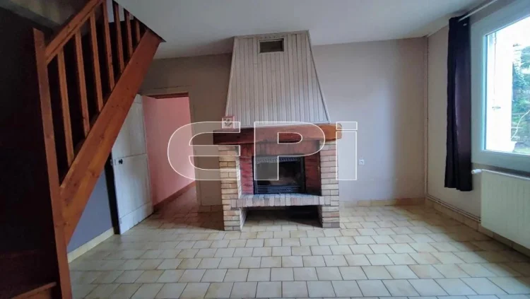 110 m² House in Chalais with Numerous Outbuildings photo 5