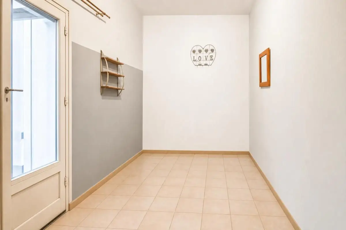 Apartment for sale in Saint Gilles — 2 bedrooms, 55 m² photo 5