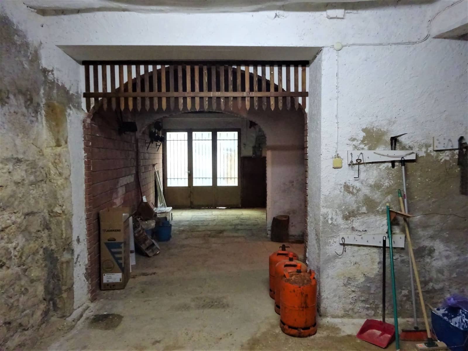 Townhouse for sale in Maella, Zaragoza photo 3