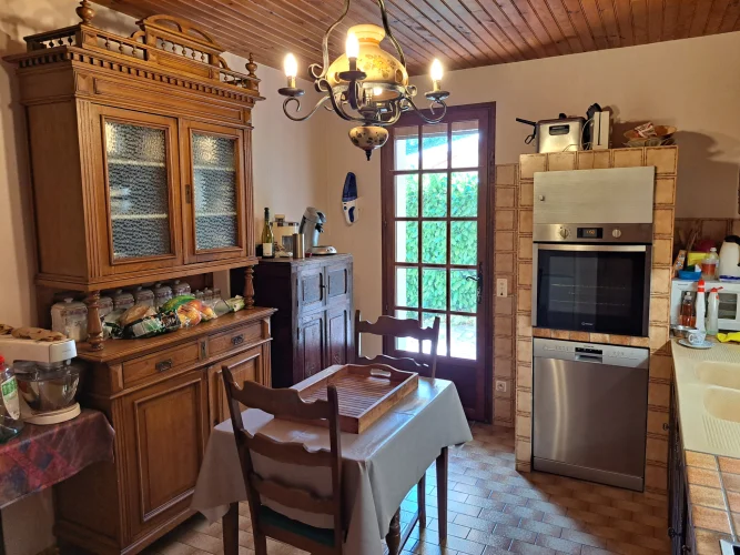 Large Family House with Separate Gîte, Terraces and photo 4