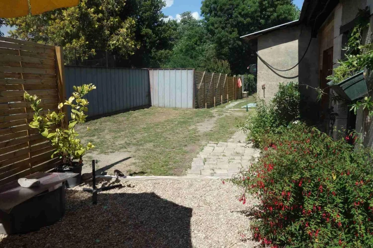 Large House with Outbuildings, Store and Separate Apartment photo 3