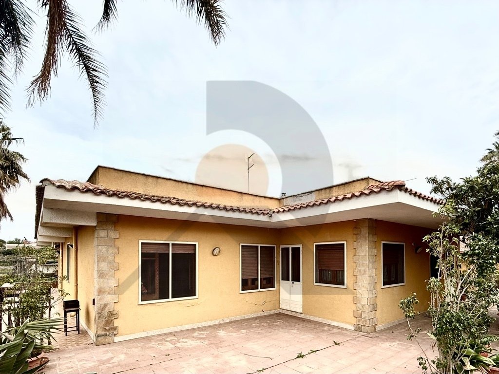3 bedrooms villa, 250 m² Augusta, Syracuse (province) photo 3
