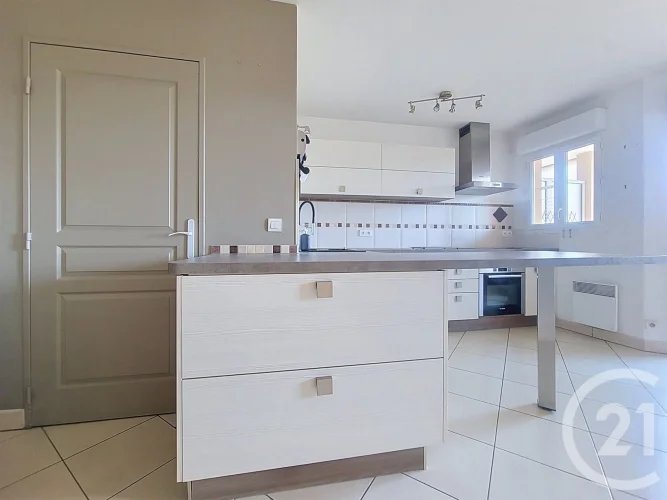 Draguignan Luxury Residence with Elevator | 3-Room Apartment with Balcony and Parking photo 5