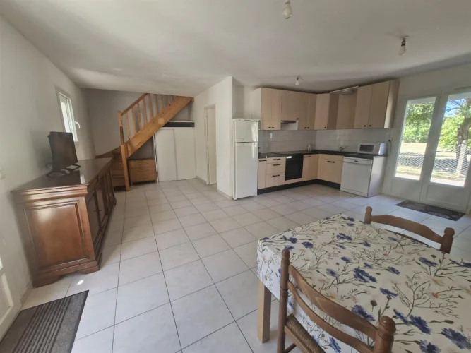 House 81 m² 17132 Meschers-Sur-Gironde photo 2