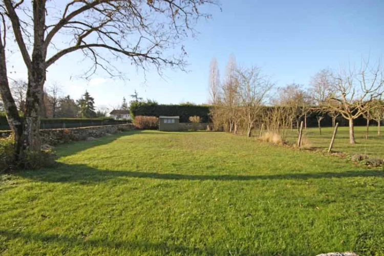 4 Bed 3Bath 1736 Farmhouse/Barn Conversion with Significant Revenue Earning Potential photo 2