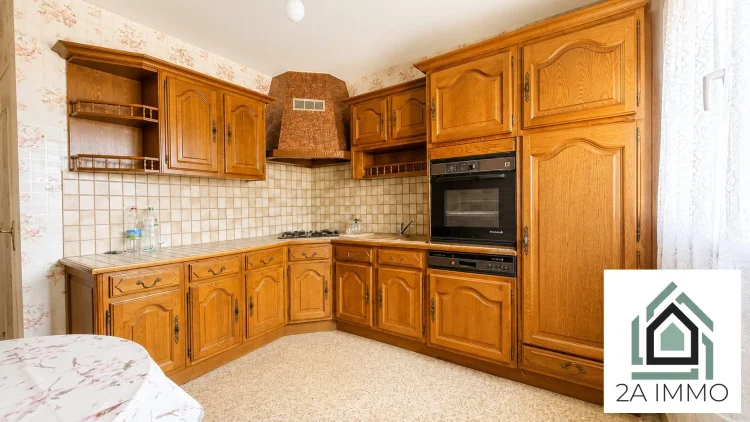 3-Room Apartment + Cellar + Garage photo 5