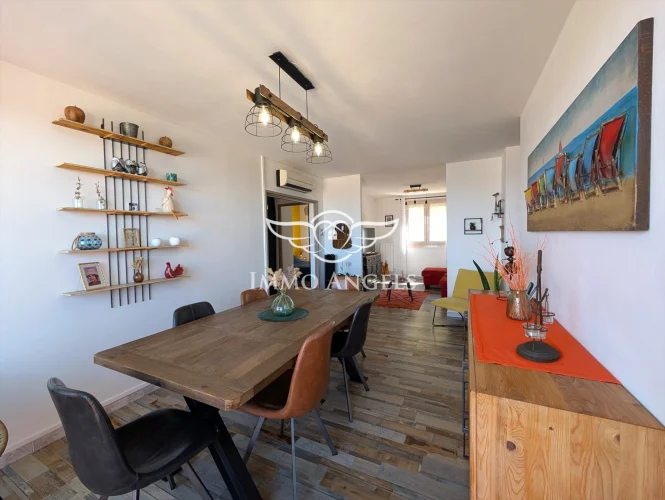 Sète Four-Room through-Flat with Exceptional View photo 2