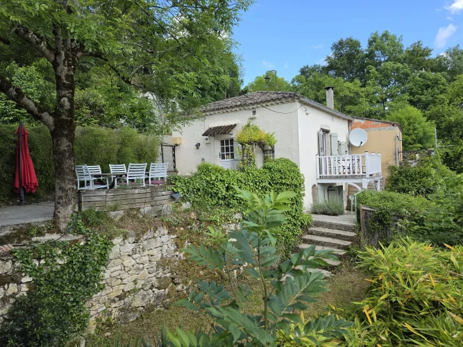 Charming Renovated Stone House with Garden and Outbuilding in Roquecor, Sw France