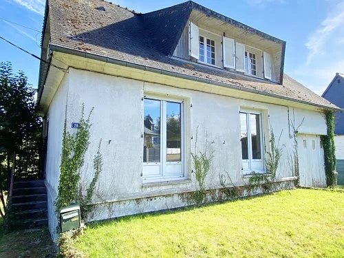 3 Bed Detached House for Sale Near Treve