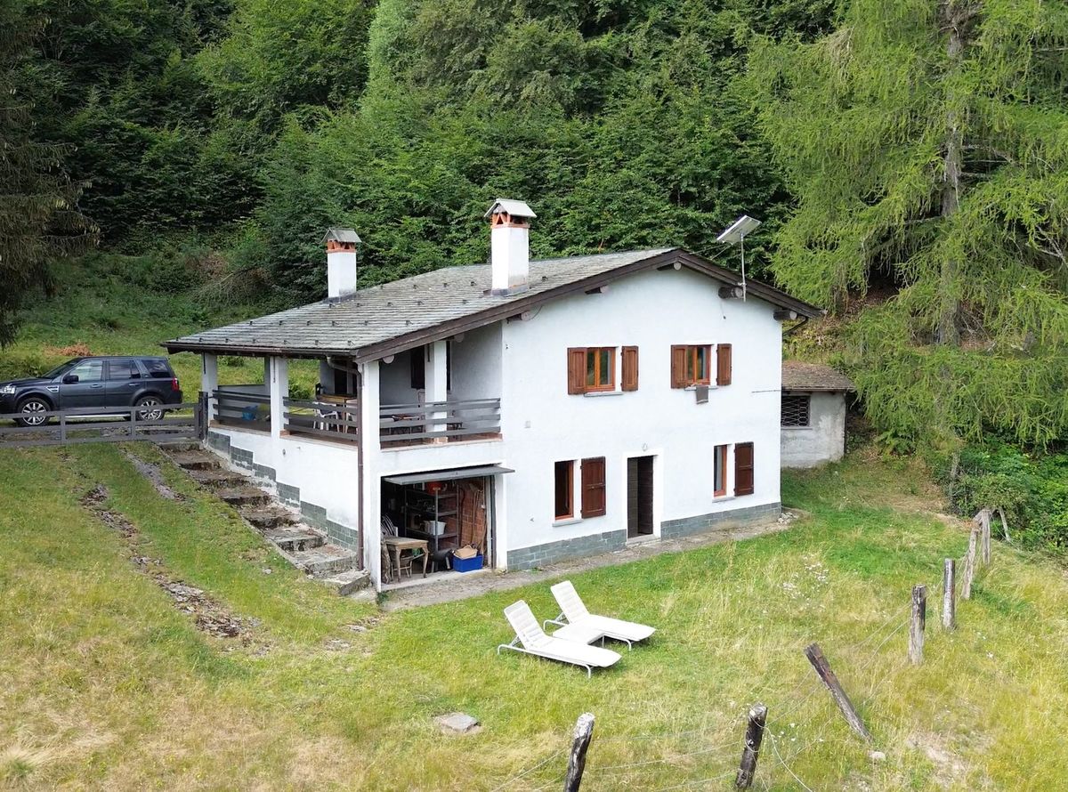 3 bedrooms detached house, 190 m² Gravedona ed Uniti, Como (province) Lake Como