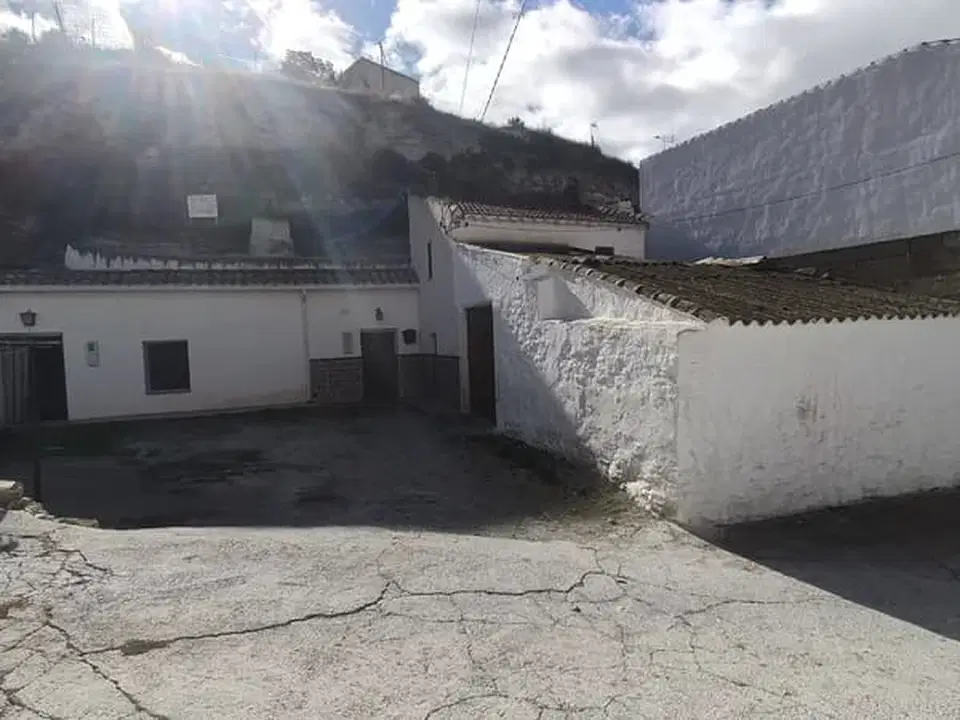 Cave house in Huescar, Granada