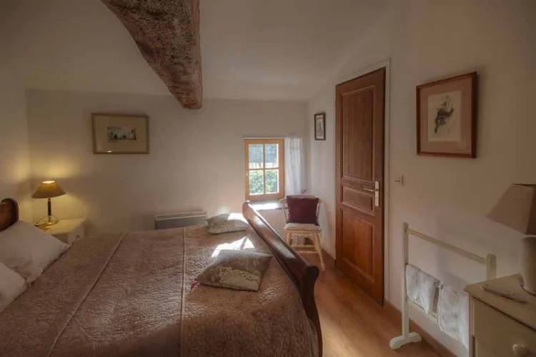 4 Bed 3Bath 1736 Farmhouse/Barn Conversion with Significant Revenue Earning Potential photo 3
