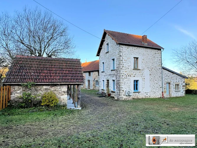 Large House, Ideal for Single-Level Living, with over Half a Hectare of Land.