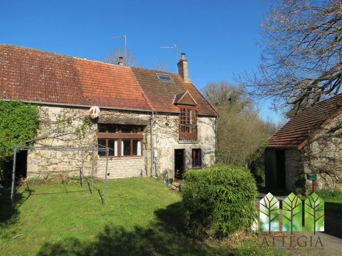 Charming 3-Bedroom Stone House with Garden, Outbuildings and Barn