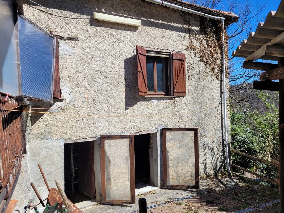Property in Sassello photo 3