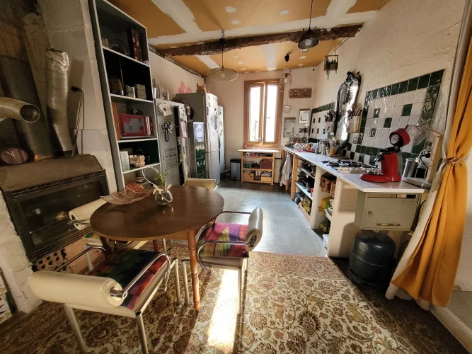 Charming Character House with 110 M2 of Living Space in the Heart of the Village. photo 5