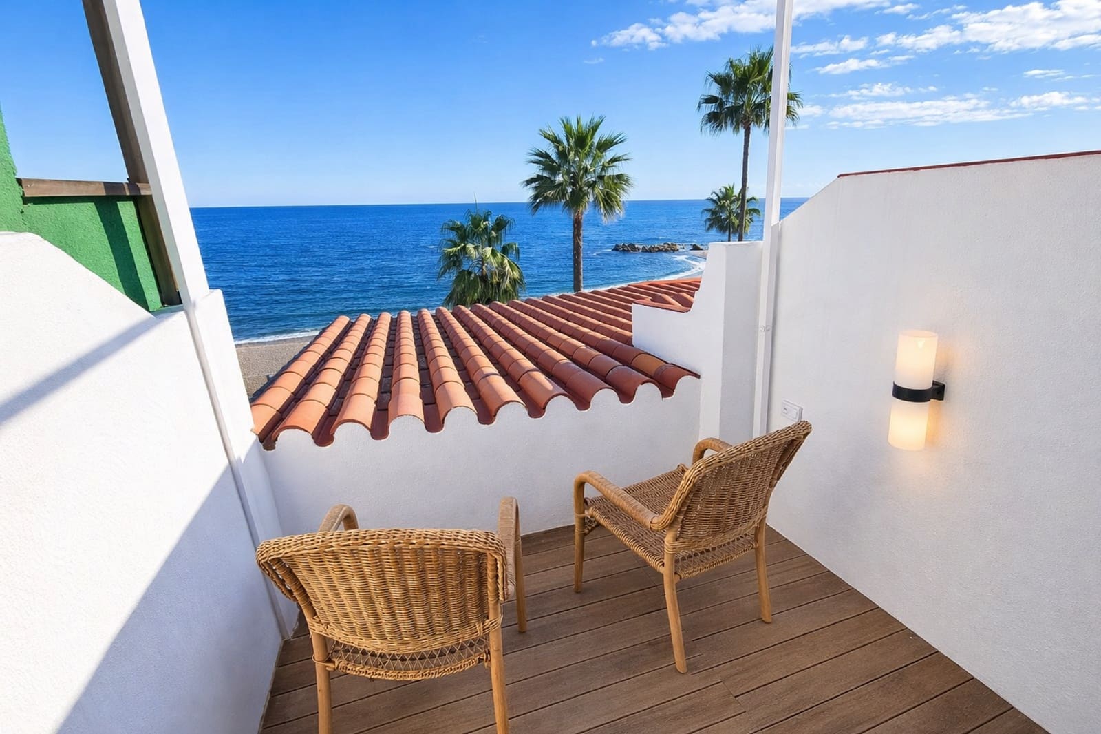 Townhouse for sale in Chullera, Manilva, Málaga photo 2
