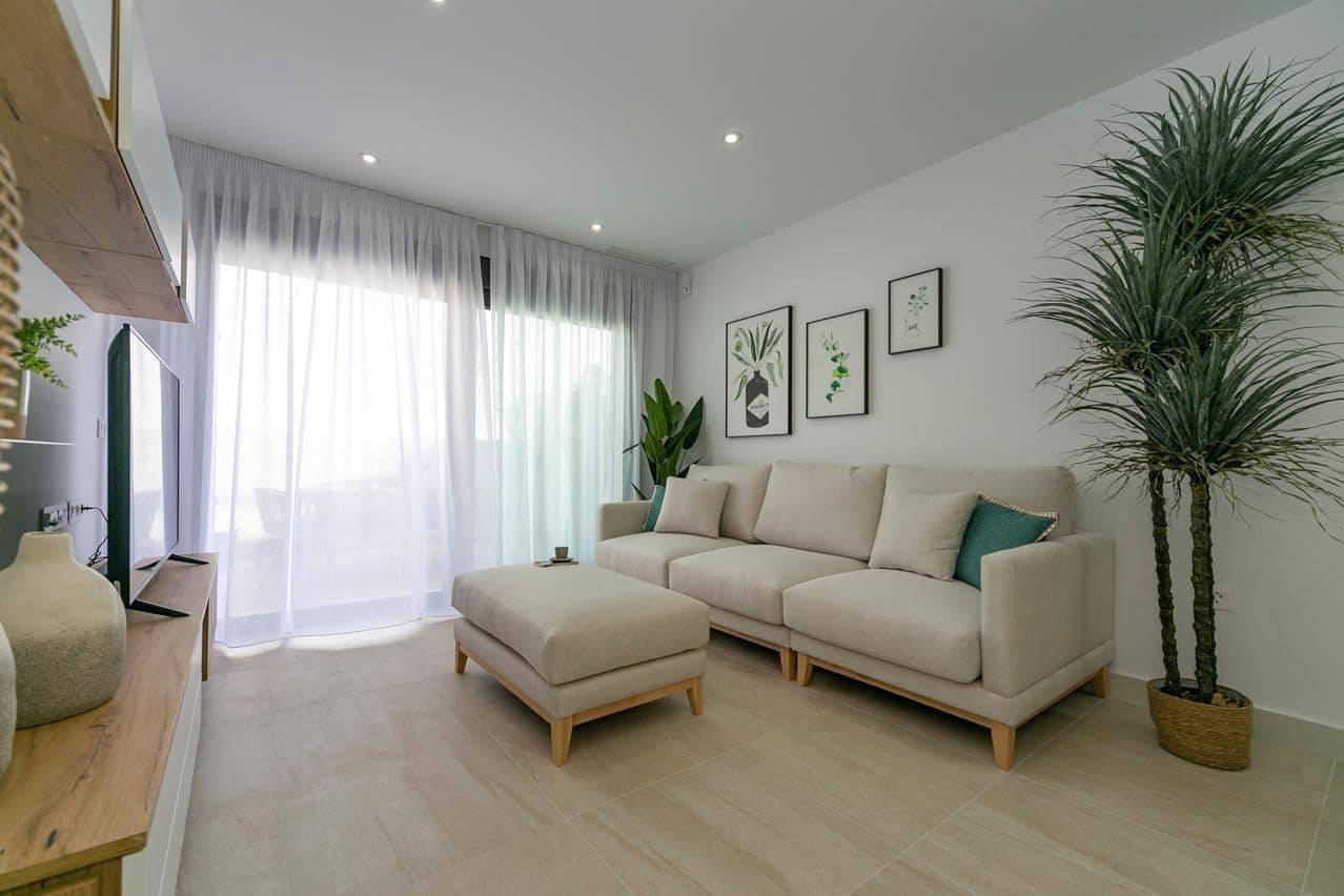 Apartment for sale in Torrevieja, Alicante photo 4