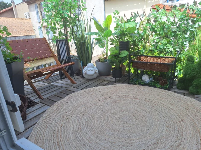 M&M Immobilier is Pleased to Present this Charming photo 3
