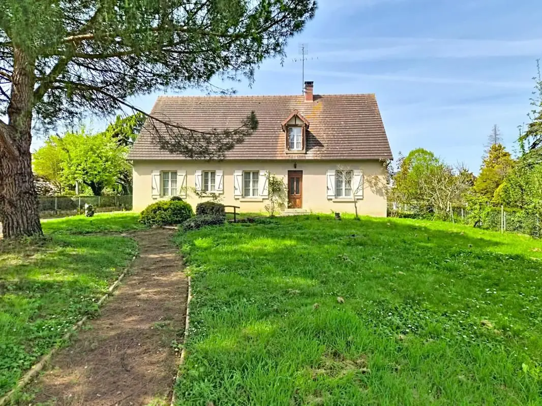 House for sale in La Châtre — 3 bedrooms, 152 m²