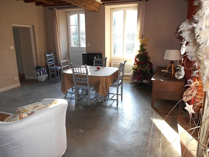 Tastefully Renovated 3 Bed Family Home Retaining Much Charm and Original Features. Stone Outbuilding. Very Large Outbu… photo 3