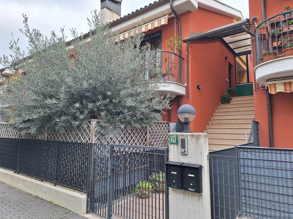 Property in Tolentino photo 3
